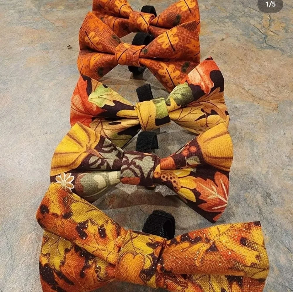 Dog Bowties - Picture 1 of 2